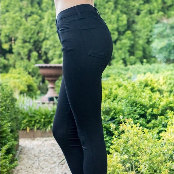 A Touch Of Fray Denim - Picture 4 of 7